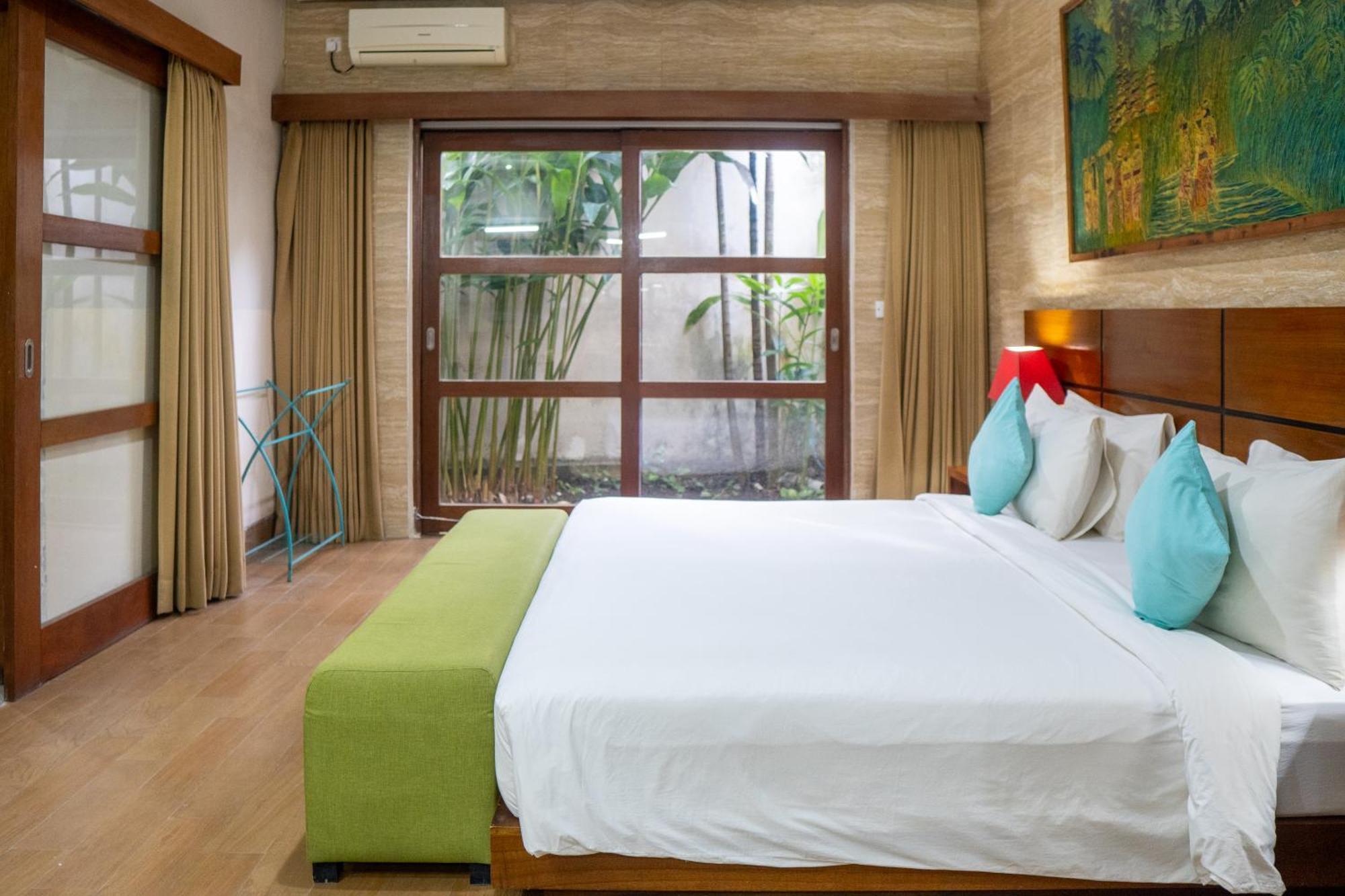The Green Zhurga Suite Kerobokan Kültér fotó